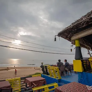 https://varkala-marine-palace.kerala-hotels.net