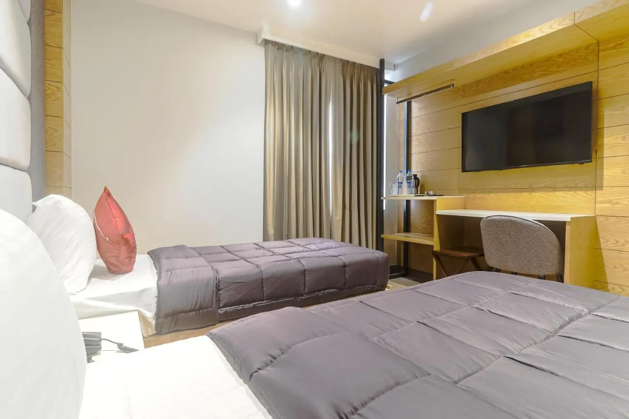 Hotel Bricks, Karol Bagh, New Delhi Δελχί