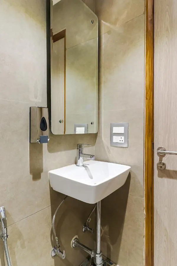 Hotel Bricks, Karol Bagh, New Delhi 3*, Δελχί Ινδία